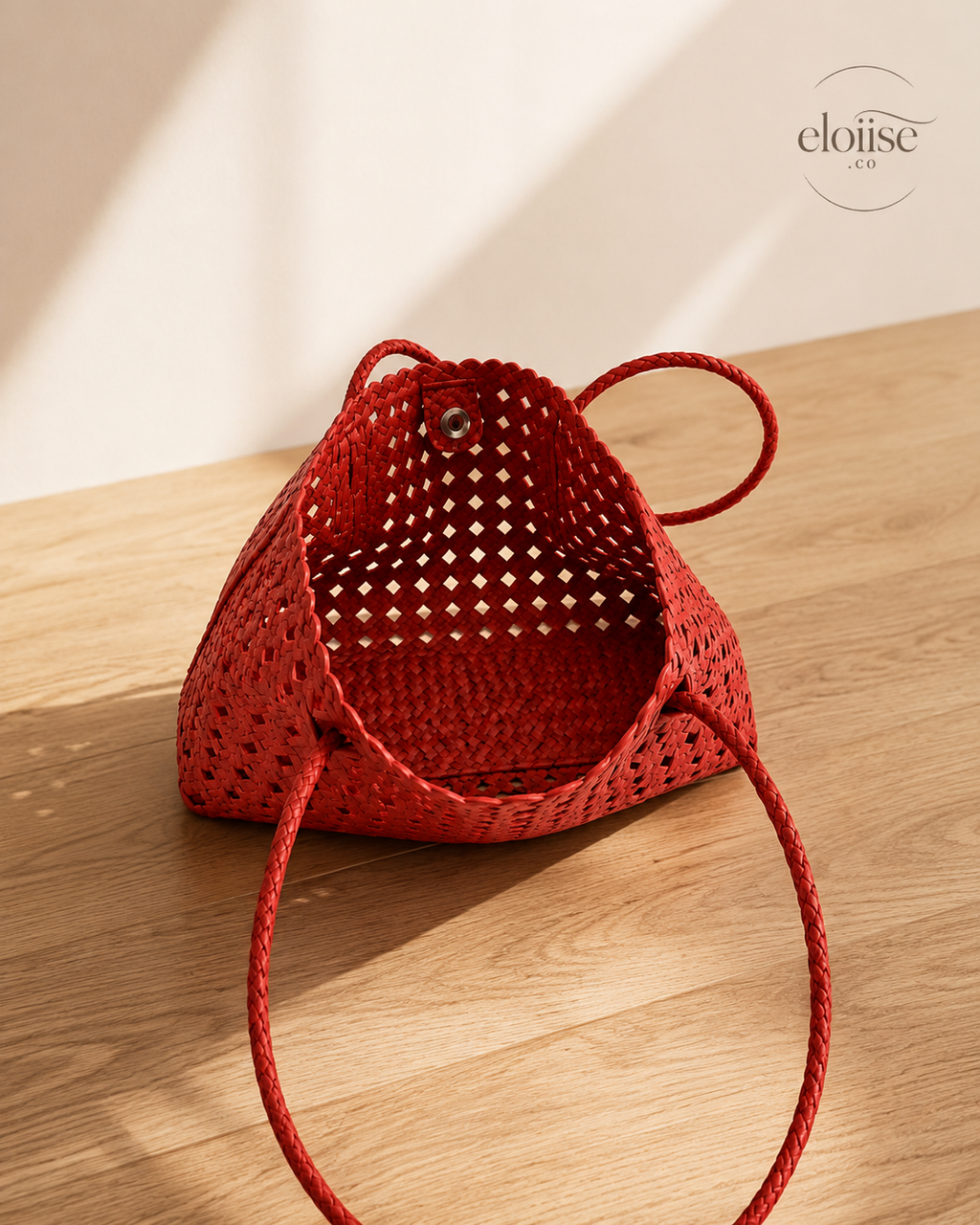 Riviera Woven Shoulder Tote | Scalloped Weave