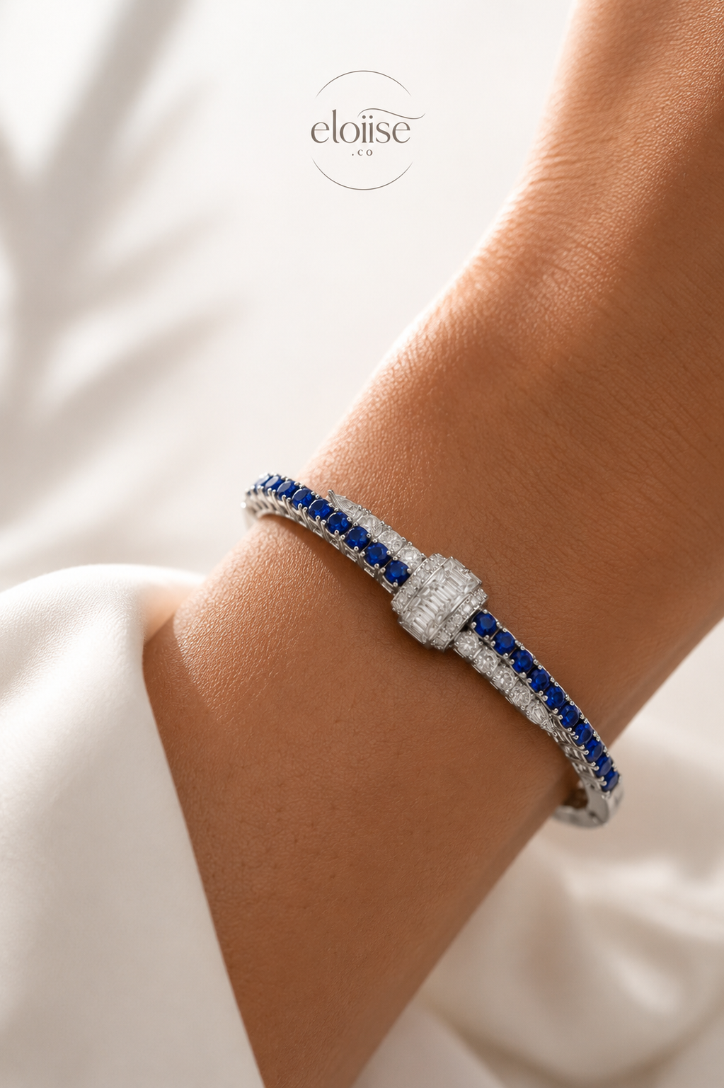 The Élan | Sapphire Arrow Bangle